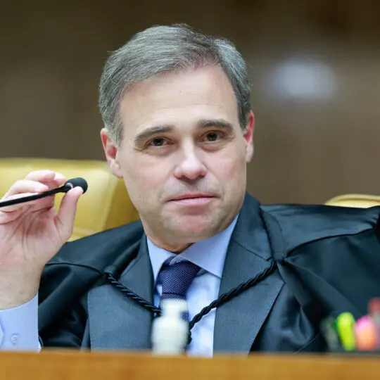 Mendonça libera transferência de Vorcaro para sistema estadual em meio à Operação Compliance Zero